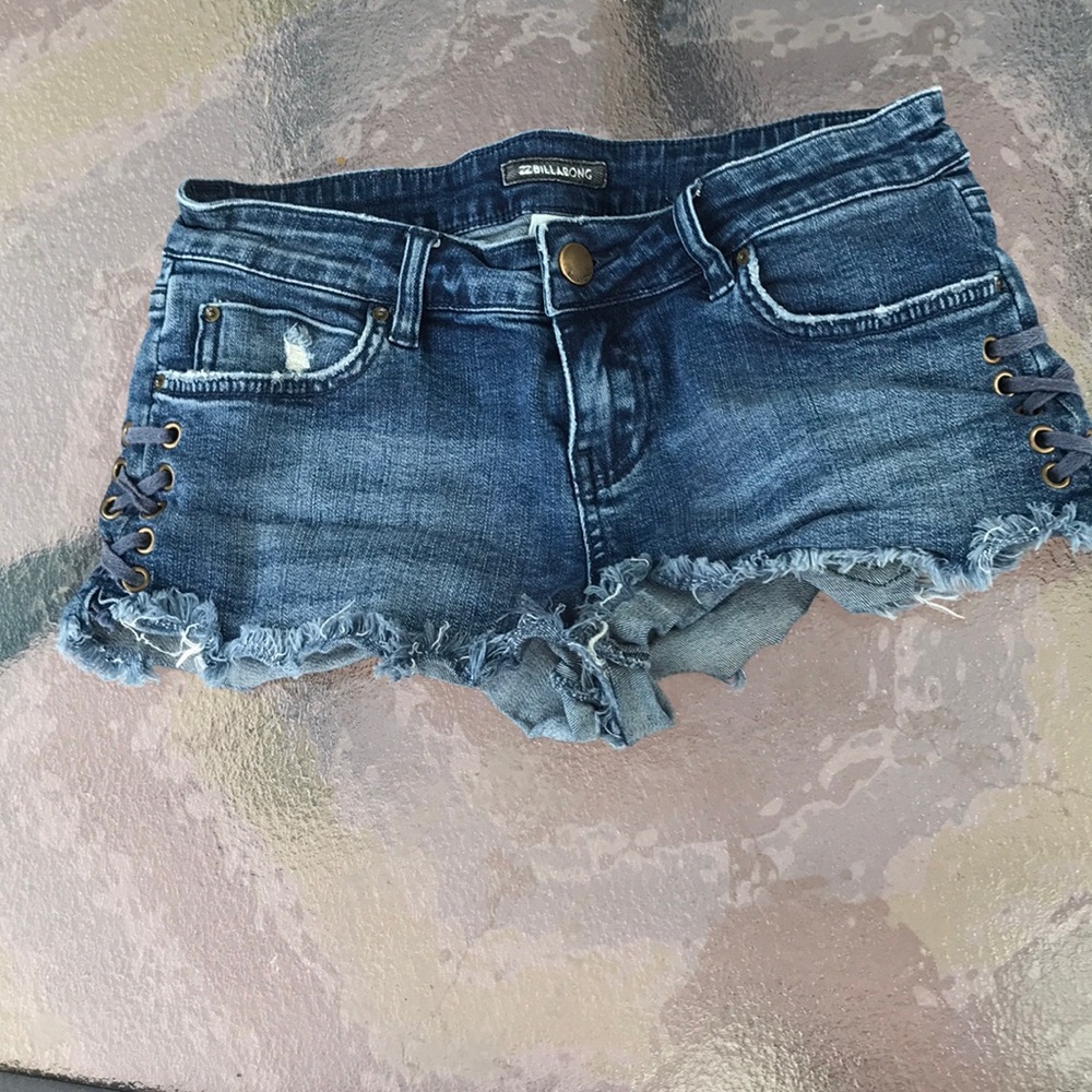 Billabong braided shorts size 4 women’s